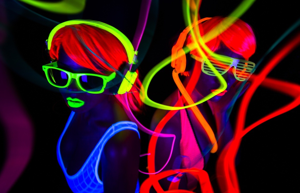 Black Light Party from 10 Cool Themed Parties for the New Year